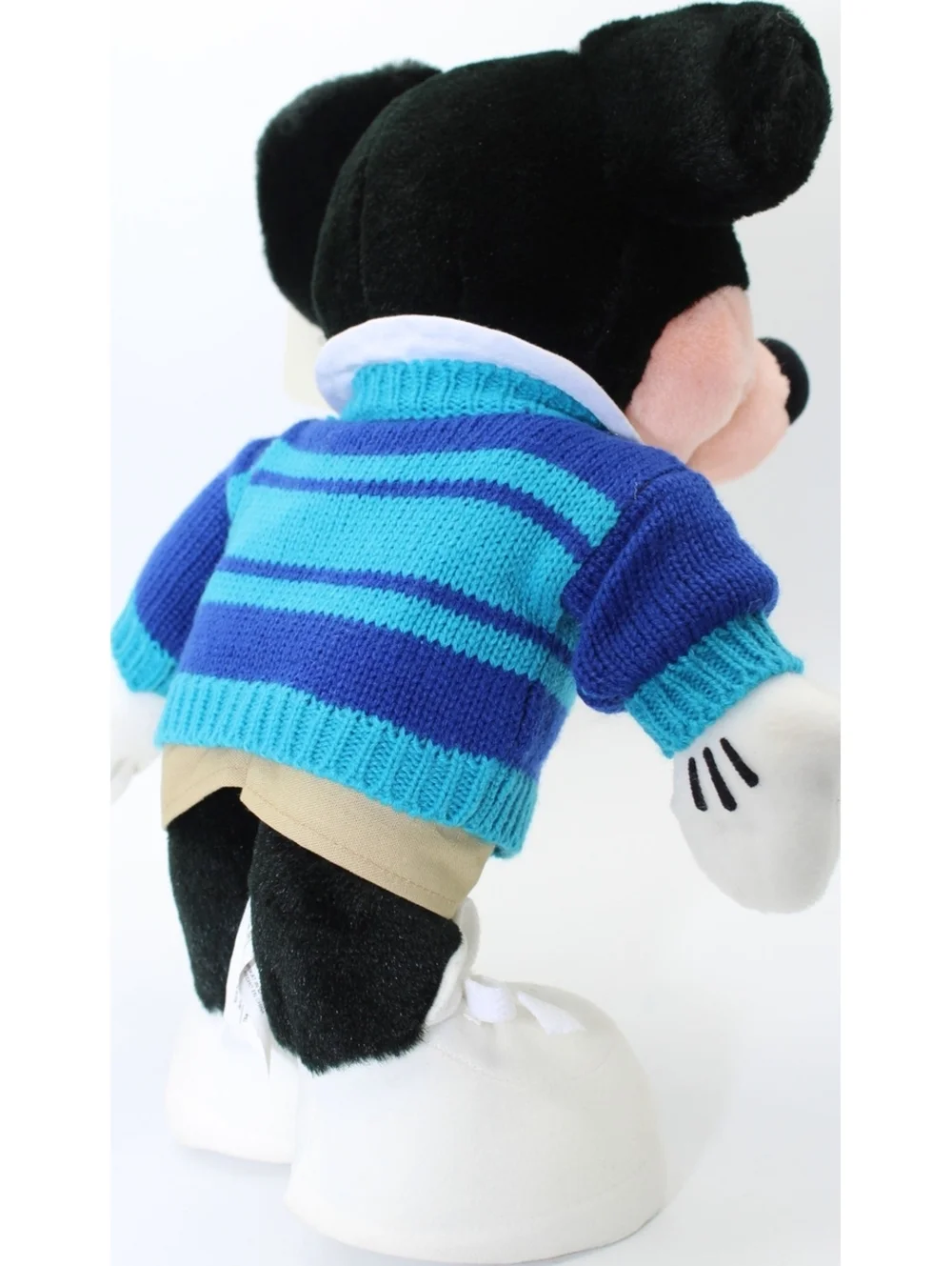 New Vintage Disney CAST MEMBER MINNIE Mouse Wearing Sweater Plush Stuffed 12